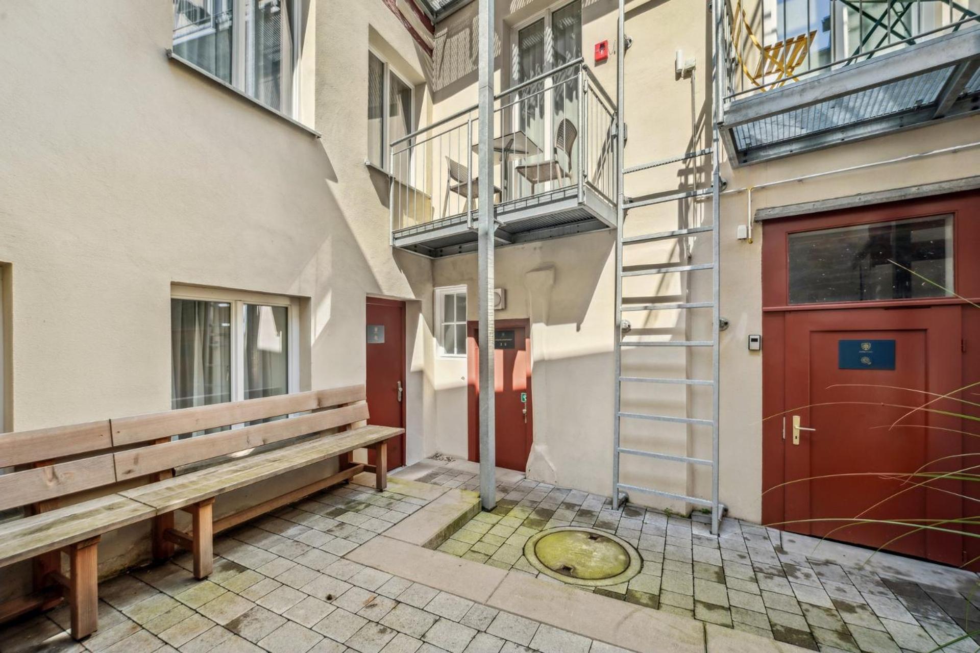Neu Kapapart15 - 6 Schoene Fewos Mit Einbaukueche, Bad Und Balkon In Der Altstadt Auf Bambergs Insel Exterior photo